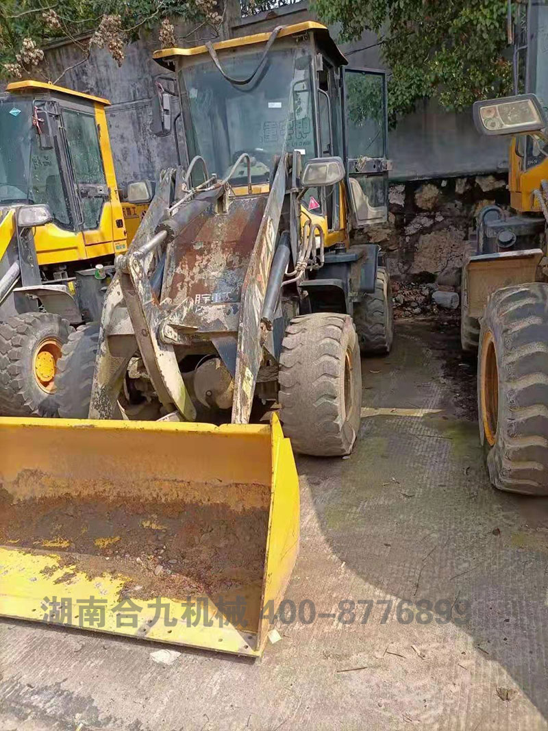 20鏟車.jpg
